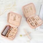 Small travel jewellery box for rings and earrings